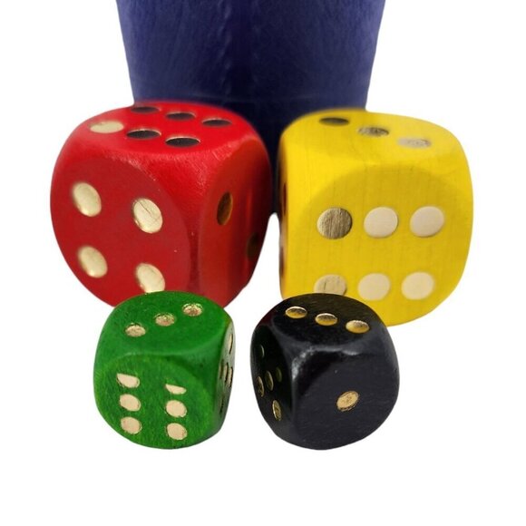 Vintage Discovery Toys Dice Games 4 Wood Dice Plus Plastic Cup - Picture 4 of 5